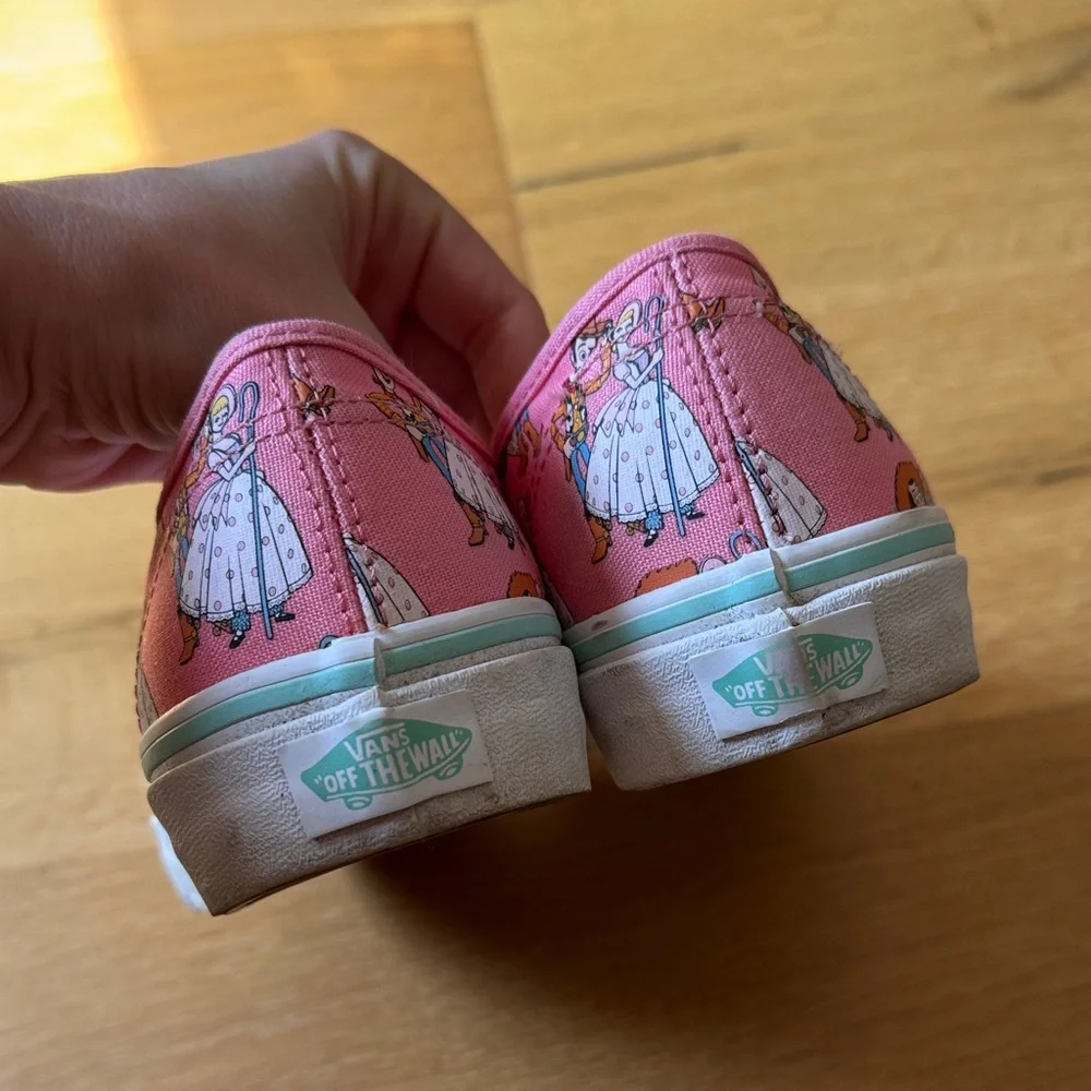 Vans Disney Toy Story Women’s 7.5 Pink Sneakers Rare - Picture 4 of 6